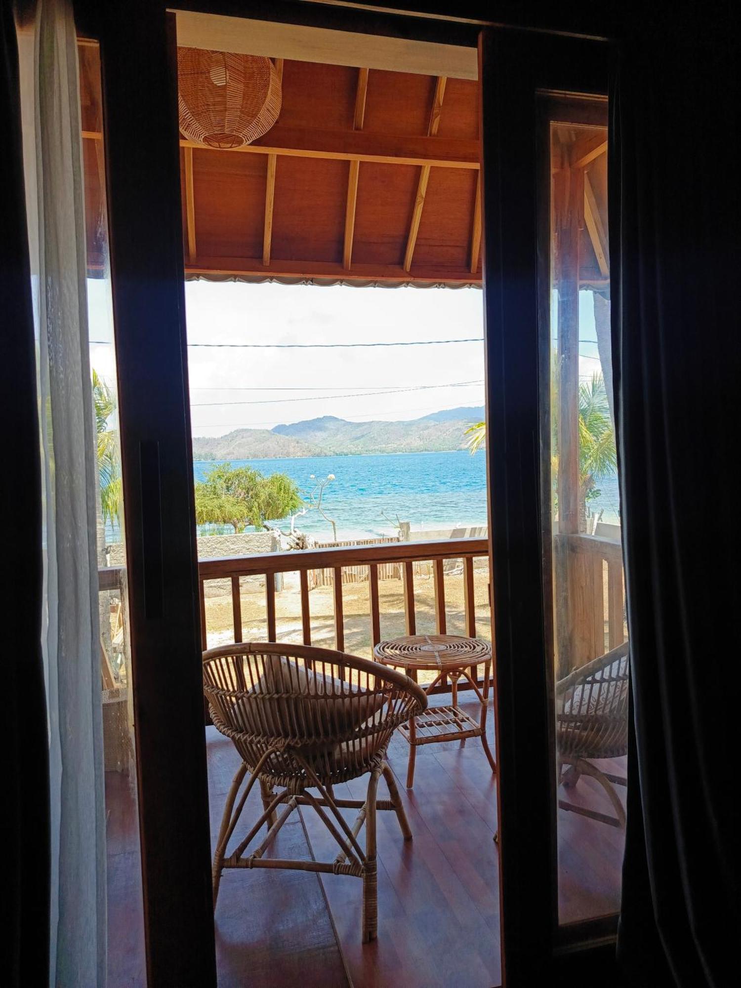 Yellow Coco Gili Gede Екстериор снимка