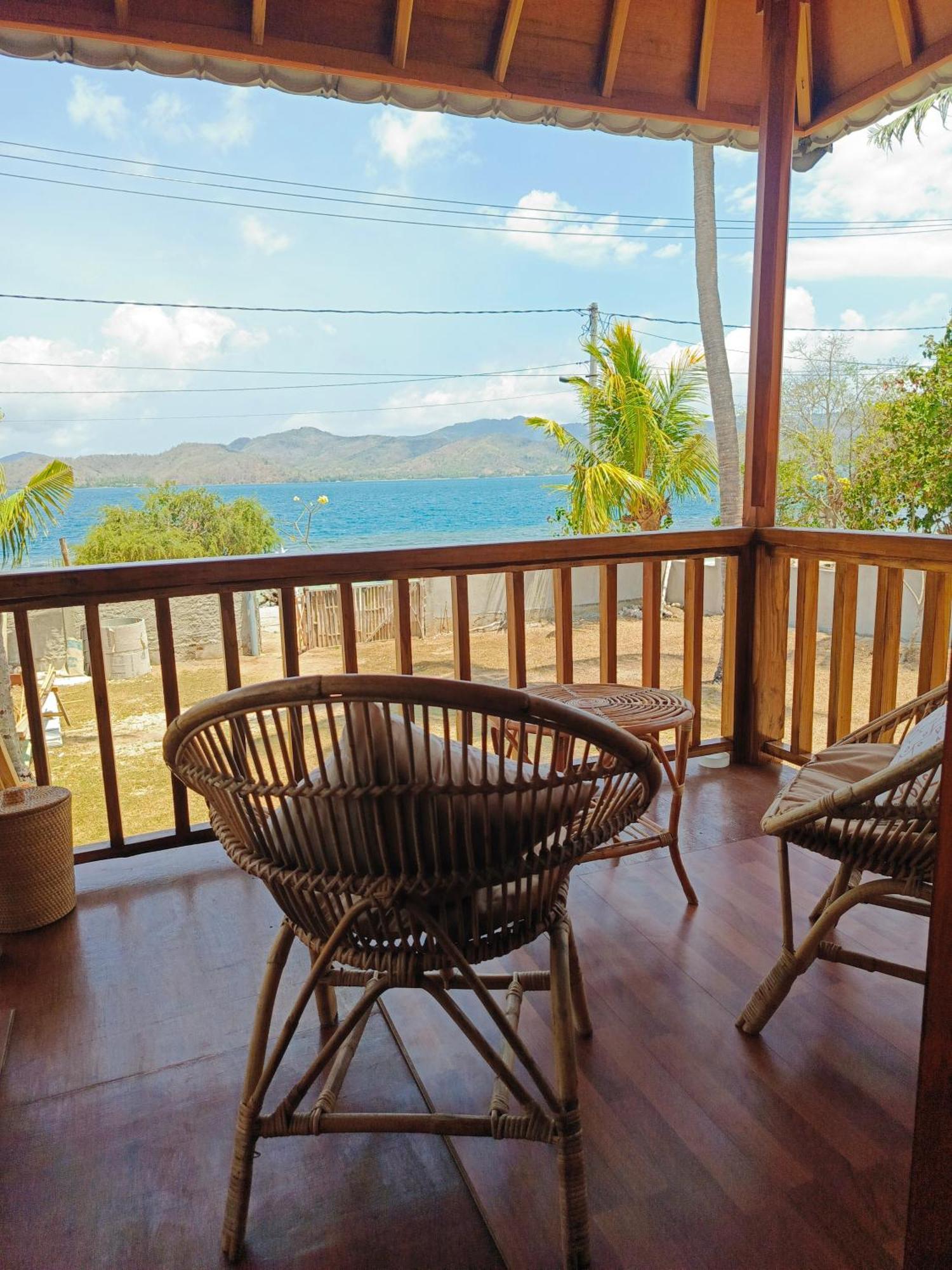 Yellow Coco Gili Gede Екстериор снимка